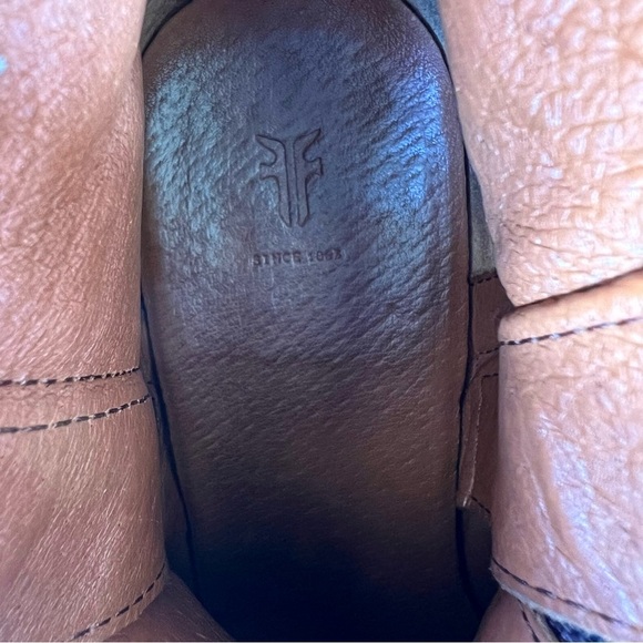 Frye Addie Double Zip Moto Ankle Boot Cognac Distressed Leather Size 9 NICE! - Picture 12 of 16